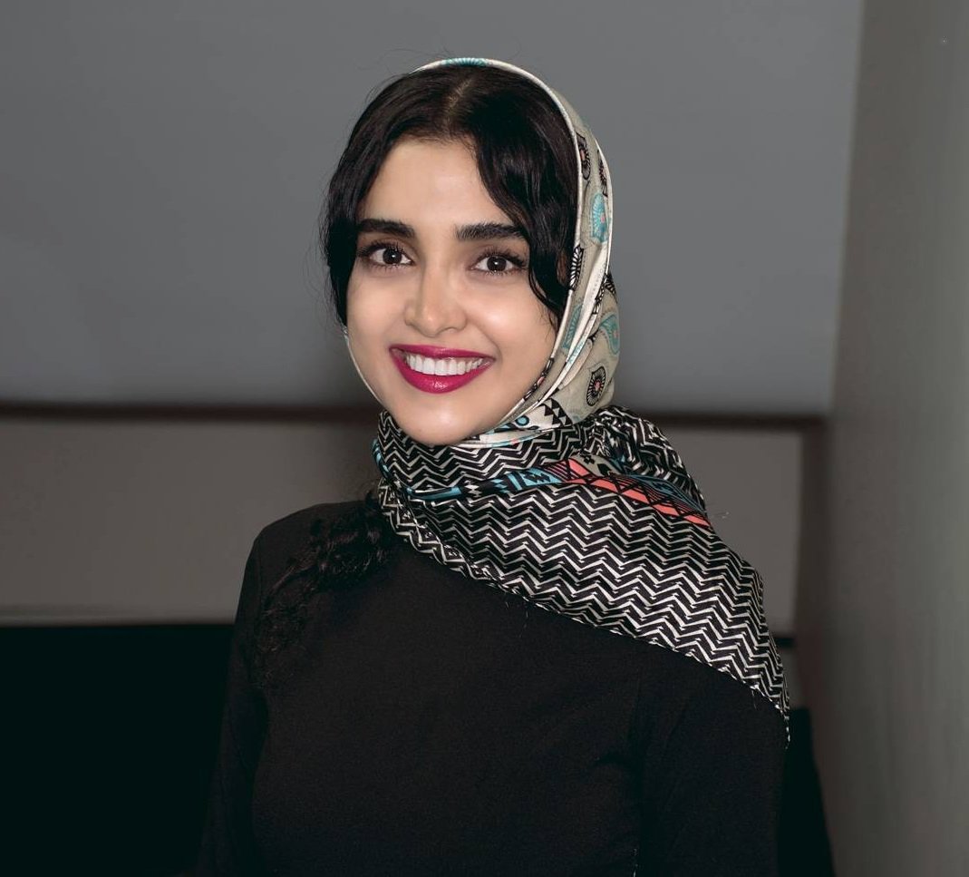 elahe-hesari-1